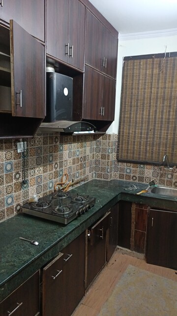 Kitchen in 2 BHK Builder Floor at Patel Nagar – for Rent