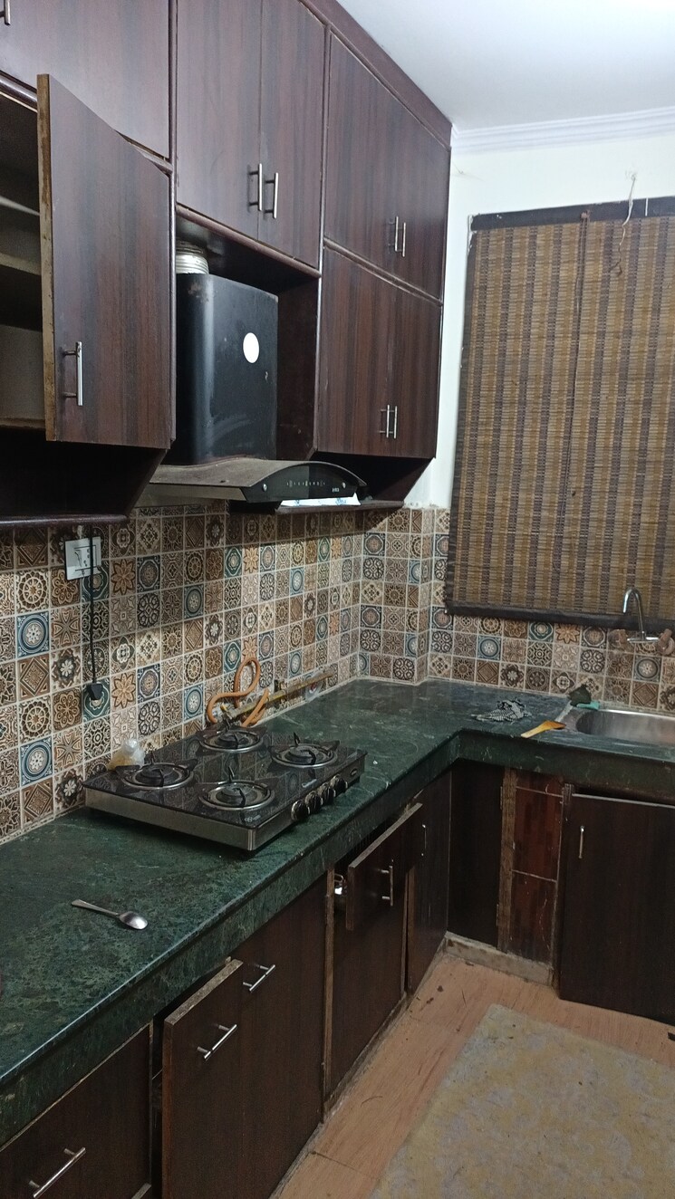 Kitchen, patel nagar 2 Bedroom 500 Sq.Ft. Builder Floor In Patel Nagar Delhi 8872914