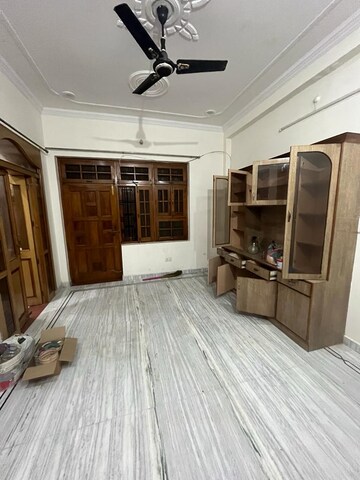 Room in  Pg at Gomti Nagar – for Rent