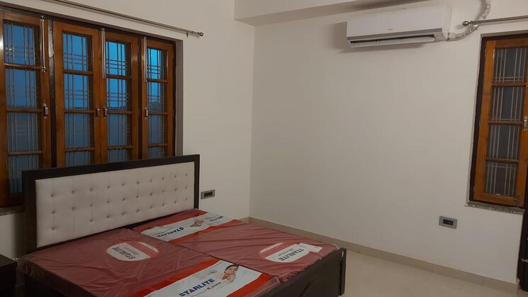 Room, gomti nagar Pg For Girls In Gomti Nagar 8872944