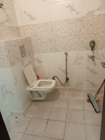 Bathroom in 5 BHK Apartment at B Block Rajendra Nagar – for Rent