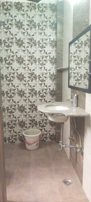 Bathroom in 5 BHK Apartment at B Block Rajendra Nagar – for Rent