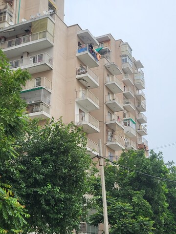 2 BHK Apartment For Rent in Adore Happy Homes, Sector 86