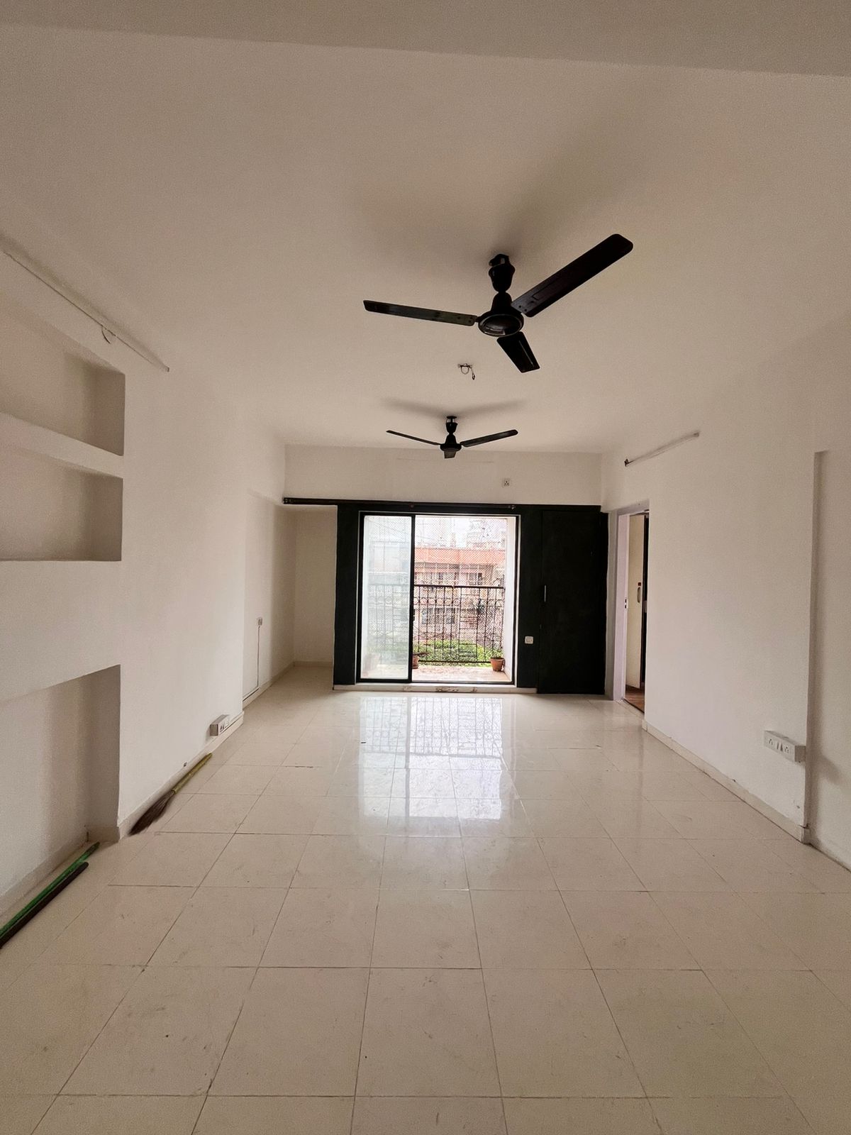 2 BHK Apartment For Rent in Yari Road, Versova, Andhe