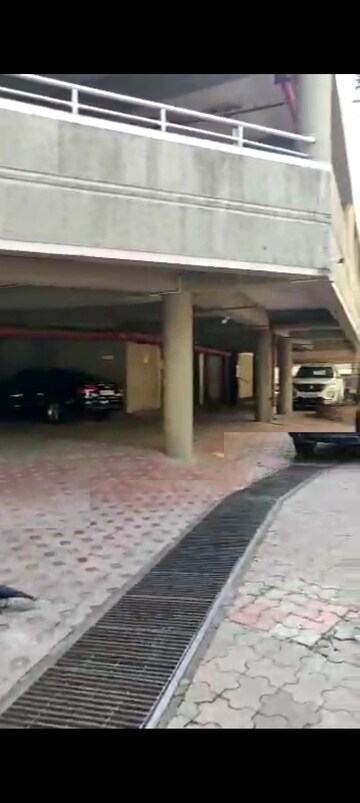 Parking in 3 BHK Apartment at Chembur – for Rent