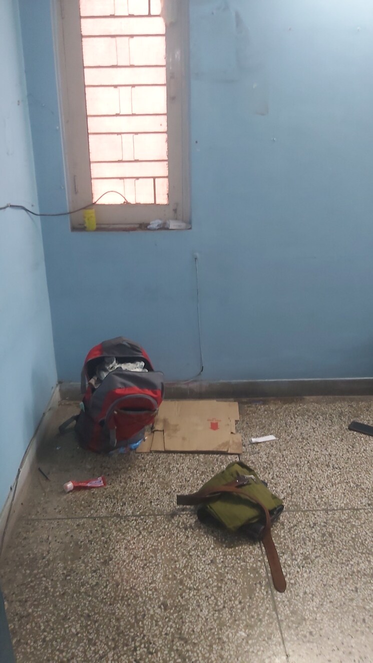 Living Room, mayur vihar 1.5 Bedroom 450 Sq.Ft. Apartment In Mayur Vihar Delhi 8873062