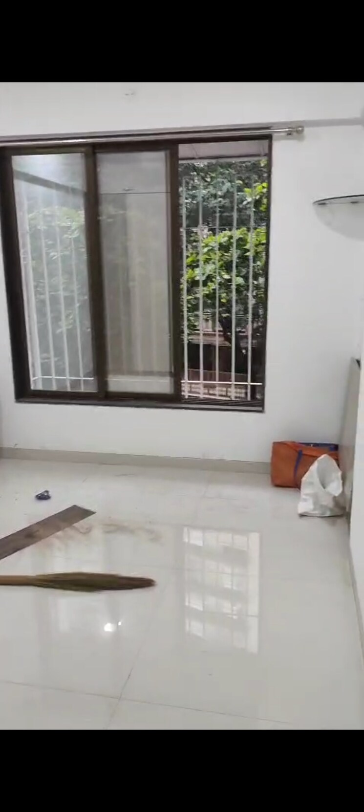 Room, nehru-nagar-sharada-chs 1 Bedroom 460 Sq.Ft. Apartment In Kurla East Mumbai 8873051