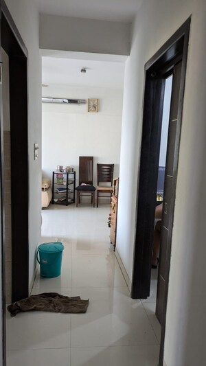 Room in 2.5 BHK Apartment at Shiv Shrushti Kandivali, Kandivali West – for Sale