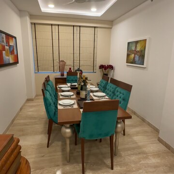 Team Area in 2.5 BHK Apartment at DLF The Princeton Estate, Golf Course Road – for Rent