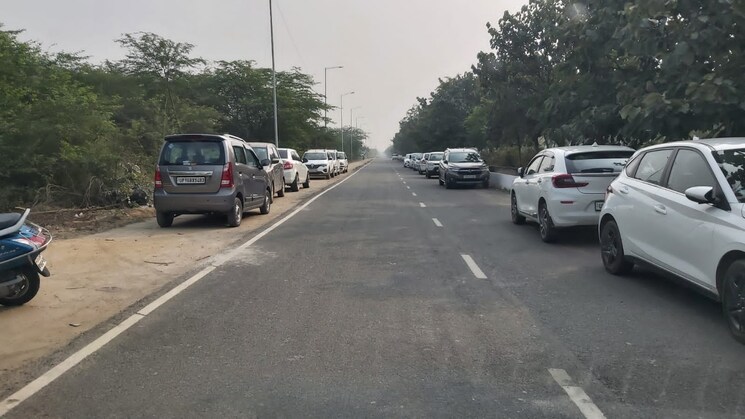 Exterior View, sector 104  160 Sq.Yd. Plot In Sector 104 Noida 8873119