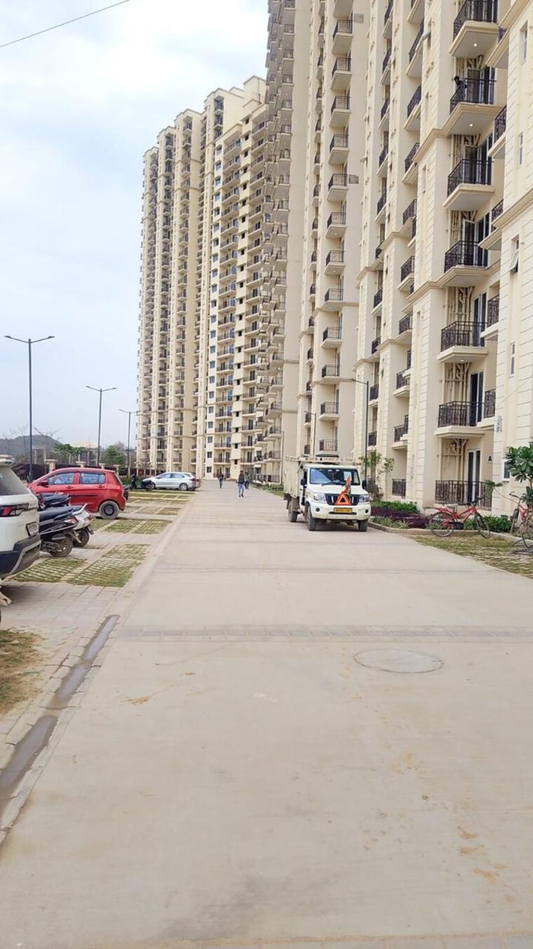 Exterior View, signature-global-golf-greens 1 Bedroom 464 Sq.Ft. Apartment In Sector 79 Gurgaon 8873134