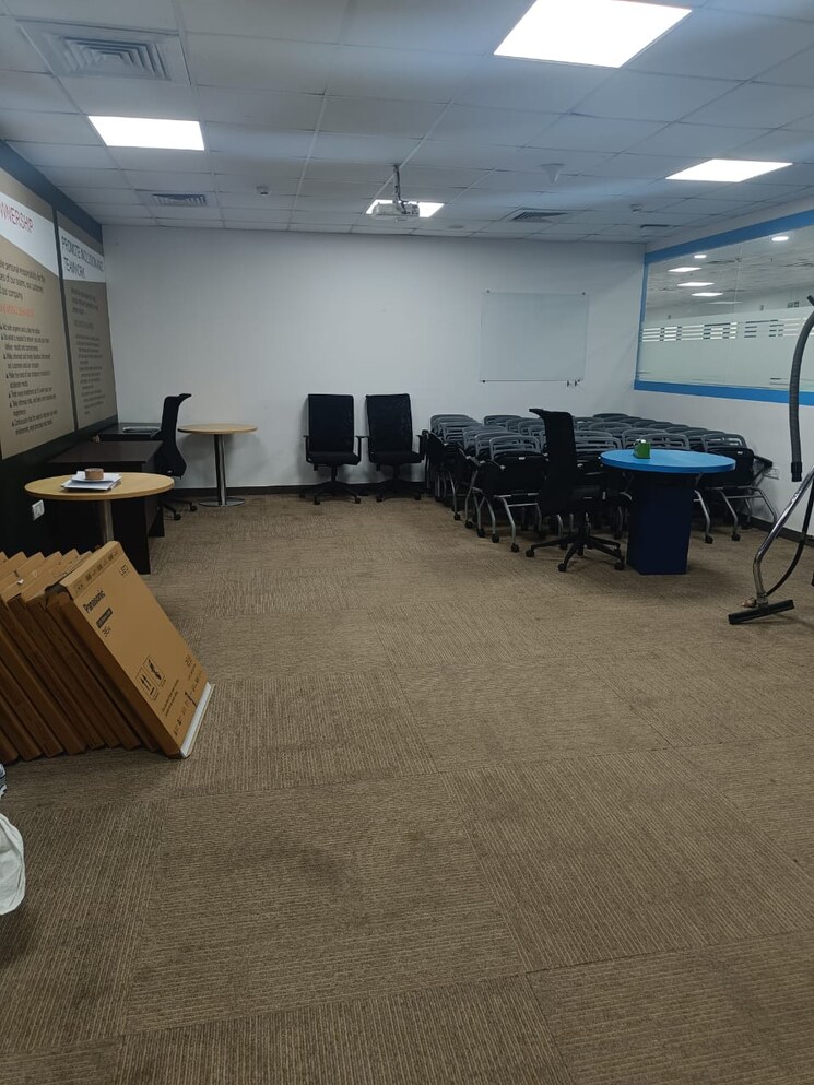 Team Area, andheri east Commercial Office Space 12905 Sq.Ft. In Andheri East Mumbai 8873128