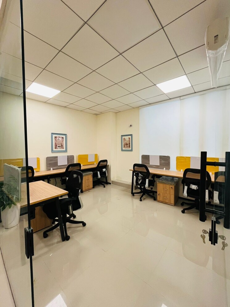 Team Area, sanjay place Commercial Co Working Space 3000 Sq.Ft. In Sanjay Place Agra 8873161