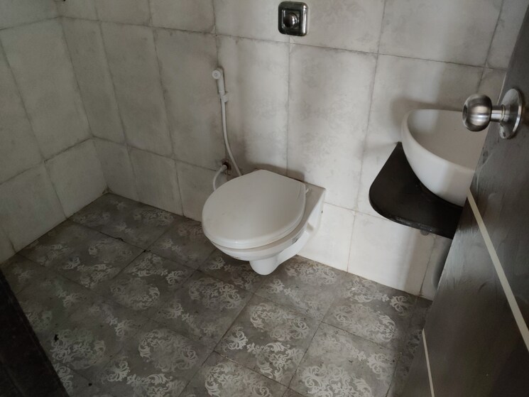 Bathroom, skyline-sapphire-taloja 2 Bedroom 720 Sq.Ft. Apartment In Taloja Navi Mumbai 8873162