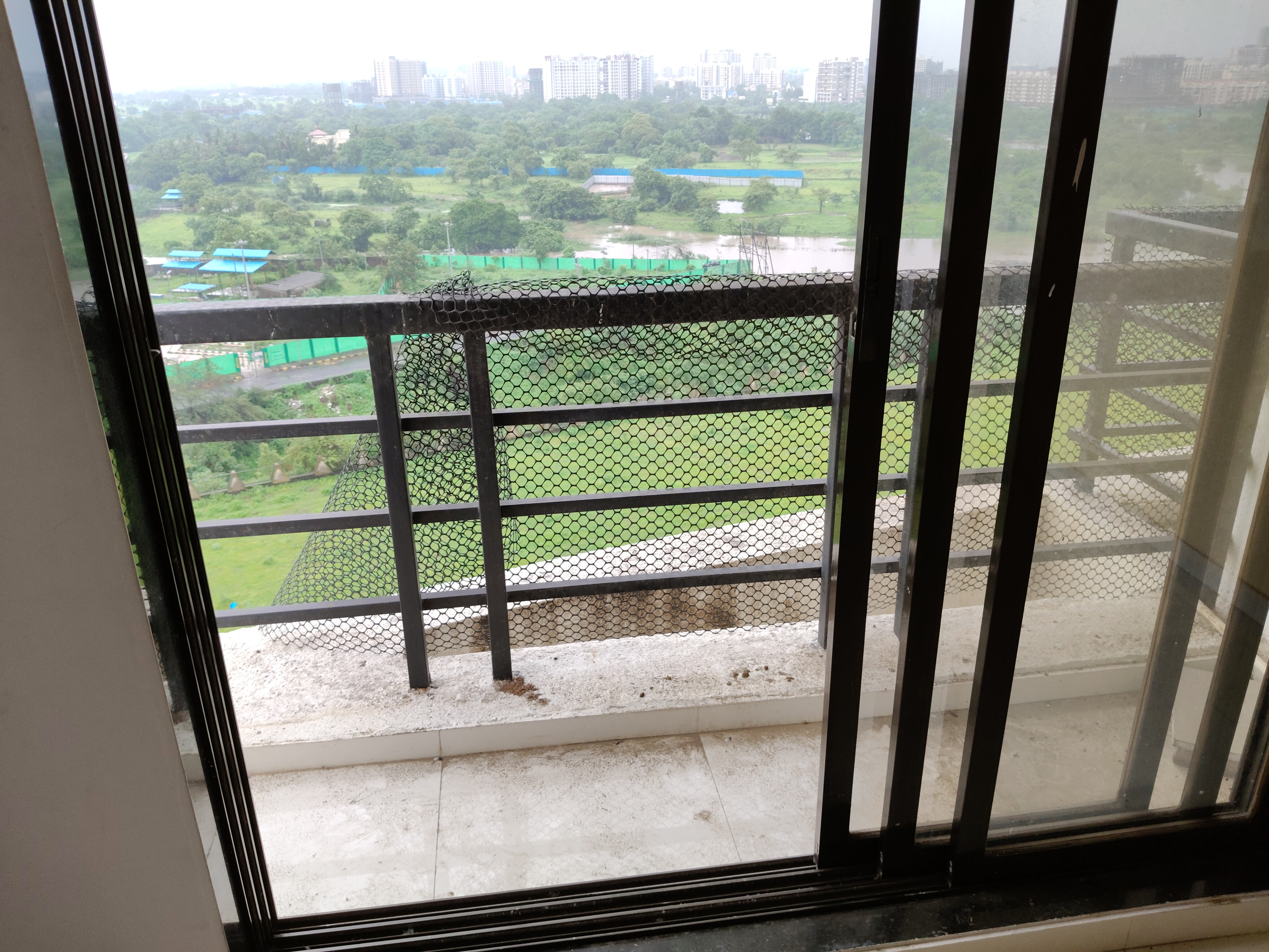 2 BHK 720 Sq.Ft. Apartment in Skyline Sapphire Taloja