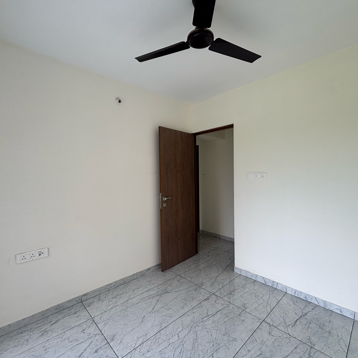 2 BHK + Pooja Room Apartment For Rent in Shreenathji Delta Heights