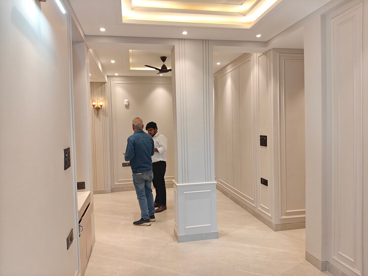 Room, sector 10 dwarka 4 Bedroom 1700 Sq.Ft. Apartment In Sector 10 Dwarka Delhi 8873206