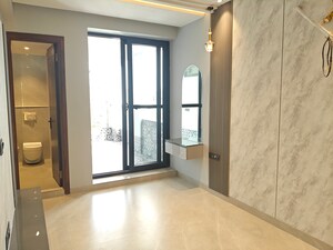 Room in 4 BHK Apartment at Sector 10 Dwarka – for Sale