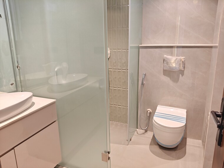 Bathroom, sector 10 dwarka 4 Bedroom 1700 Sq.Ft. Apartment In Sector 10 Dwarka Delhi 8873206