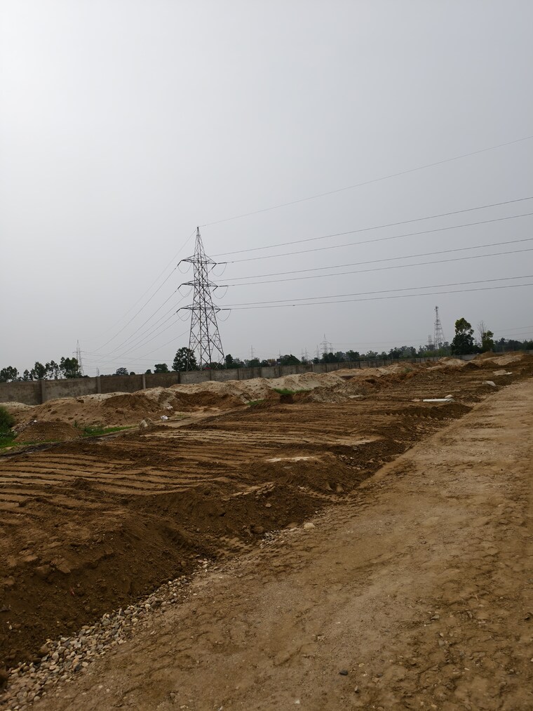 undefined, pakhowal road  310 Sq.Yd. Plot In Pakhowal Road Ludhiana 8873216