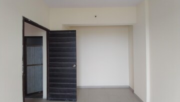 Room in 1 BHK Apartment at Vantage Green Woods, Shilphata – for Sale