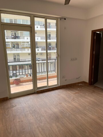 Room in 2 BHK Apartment at Shahastradhara Road – for Rent
