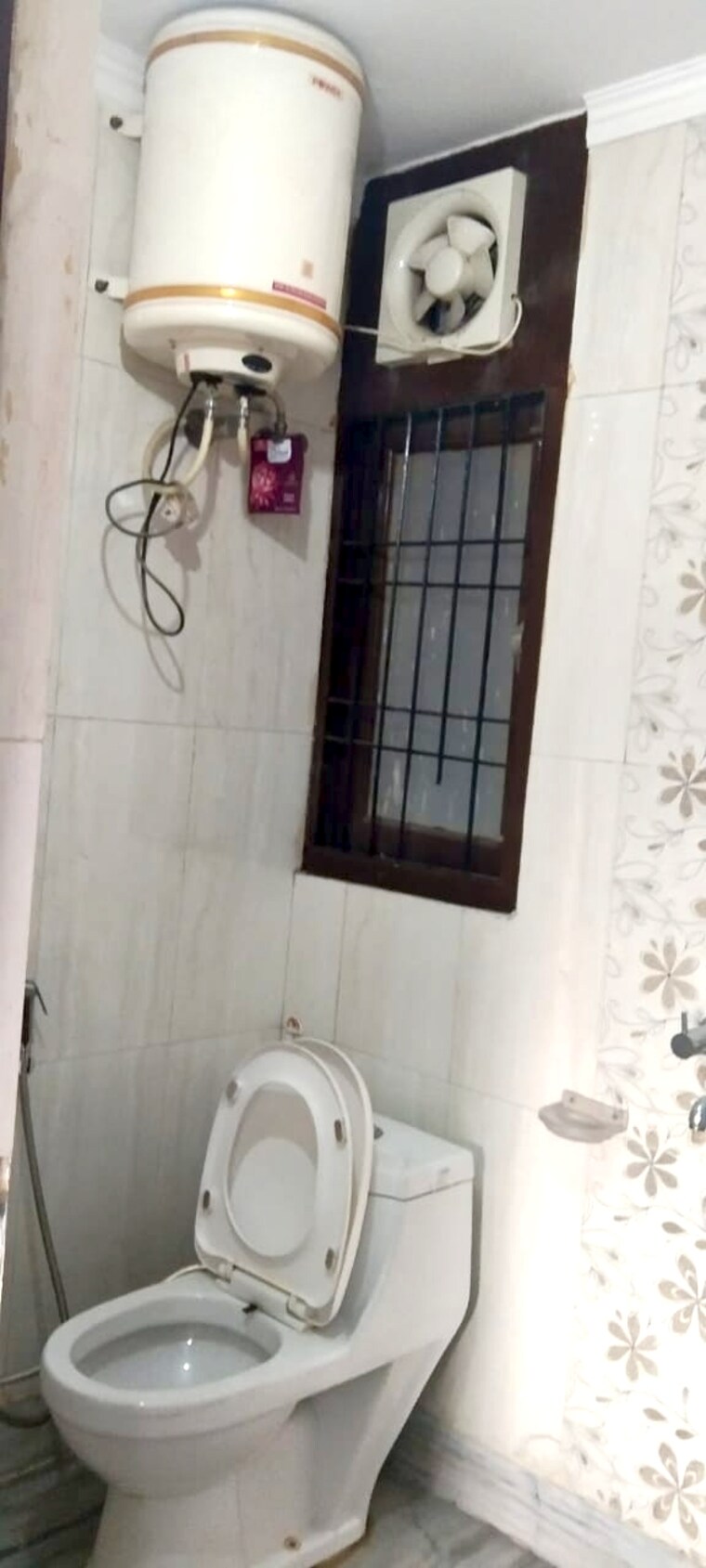 Bathroom, mehrauli 3 Bedroom 1300 Sq.Ft. Builder Floor In Mehrauli Delhi 8873257