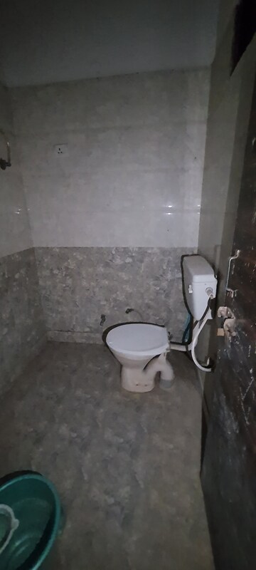 Bathroom in 1 BHK Builder Floor at Sector 10 – for Rent
