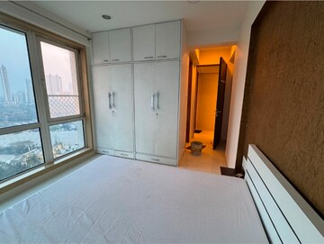 Room in 2 BHK Apartment at Orbit Eternia, Lower Parel – for Rent
