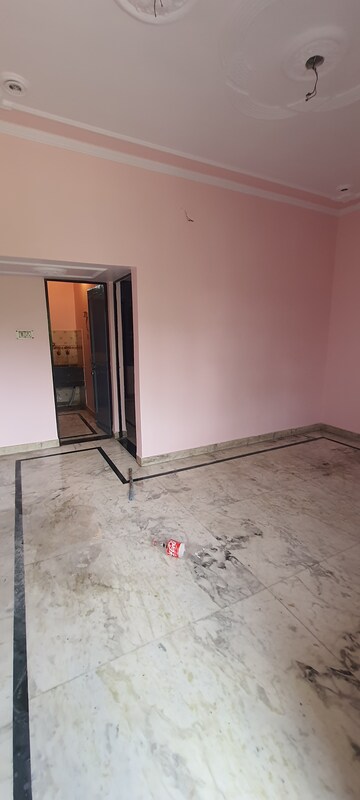 Room in 1.5 BHK Independent House at Sector 3 – for Rent