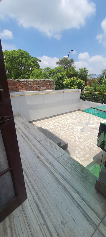 Balcony in 2.5 BHK Independent House at Sector 7 – for Rent