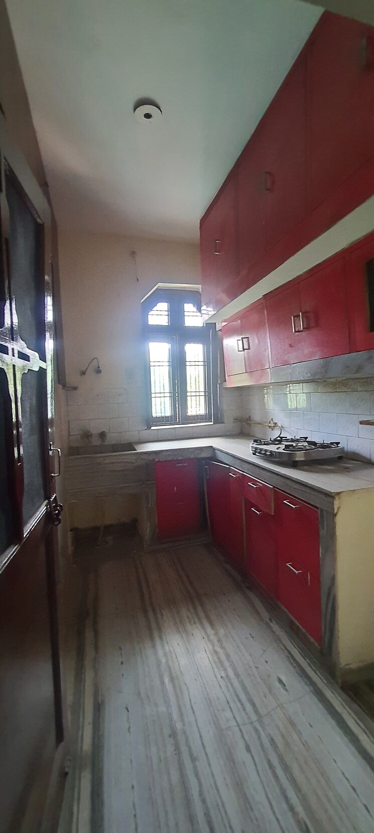Kitchen, sector 7 2.5 Bedroom 250 Sq.Ft. Independent House In Sector 7 Faridabad 8873273