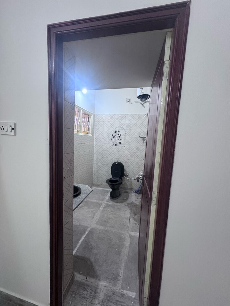 Bathroom, srinivasa-nilaya 3 Bedroom 1200 Sq.Ft. Independent House In Hebbal Bangalore 8873275