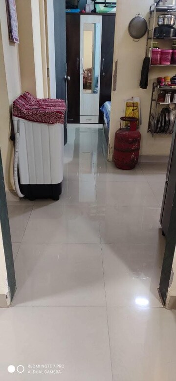 Bathroom in 1 BHK Apartment at Dombivli East – for Rent