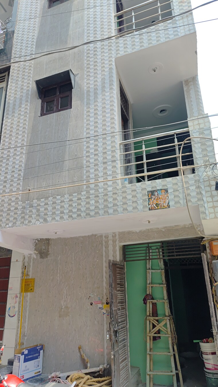 Exterior View, dwarka mor 6+ Bedroom 40 Sq.Yd. Independent House In Dwarka Mor Delhi 8873353
