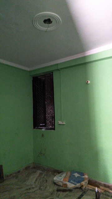 Furnished Amenities in 6+ BHK Independent House at Dwarka Mor – for Sale