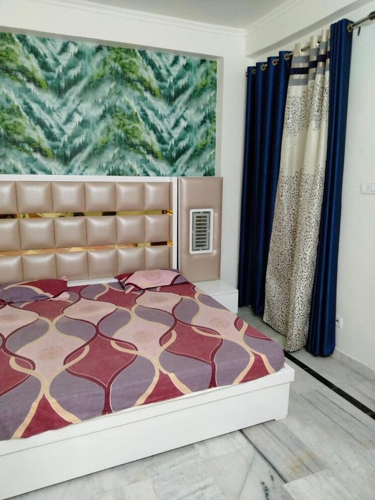 Room, gomti nagar Pg For Girls In Gomti Nagar 8873377