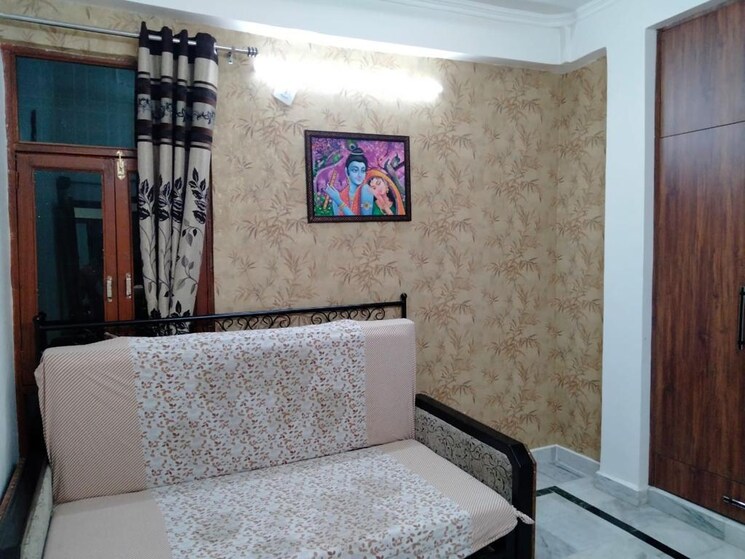 Room, gomti nagar Pg For Girls In Gomti Nagar 8873377