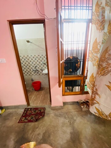 Room in  Pg at Gomti Nagar – for Rent