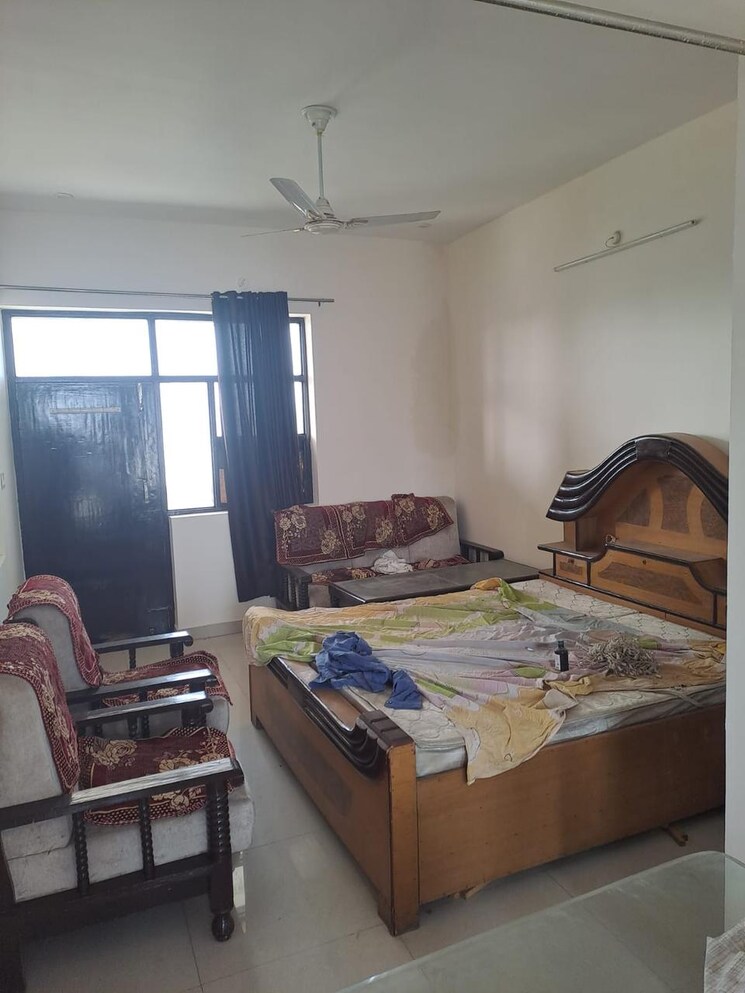 Room, gomti nagar Pg For Girls In Gomti Nagar 8873381