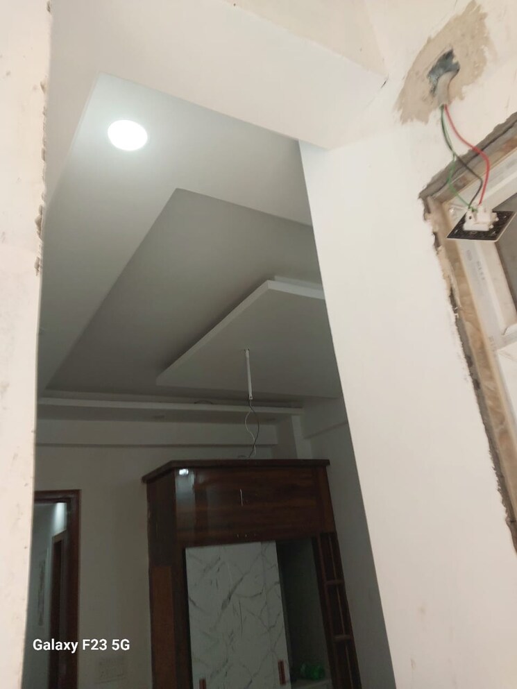 undefined, sr-73-avenue 2 Bedroom 1000 Sq.Ft. Apartment In Sector 73 Noida 8873401