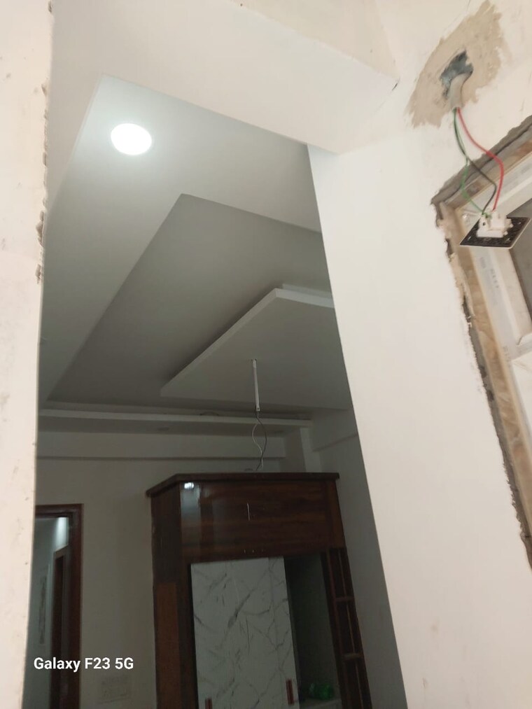 undefined, sr-73-avenue 2 Bedroom 1000 Sq.Ft. Apartment In Sector 73 Noida 8873401