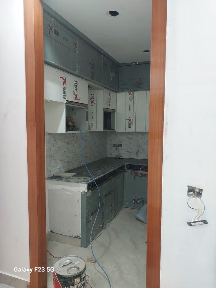 Kitchen, sr-73-avenue 2 Bedroom 1000 Sq.Ft. Apartment In Sector 73 Noida 8873401