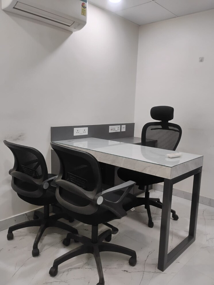 Team Area, chinar park Commercial Office Space 550 Sq.Ft. In Chinar Park Kolkata 8873404