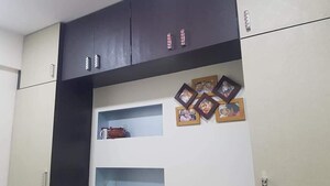Furnished Amenities in 2 BHK Apartment at Nerul – for Sale