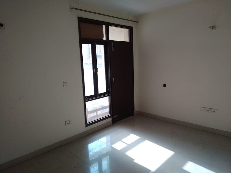 Room, srs-royal-hills 2.5 Bedroom 1133 Sq.Ft. Apartment In Sector 87 Faridabad 8873427