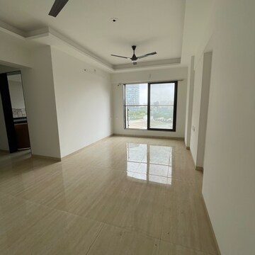 Room in 2 BHK Apartment at Dindoshi – for Rent