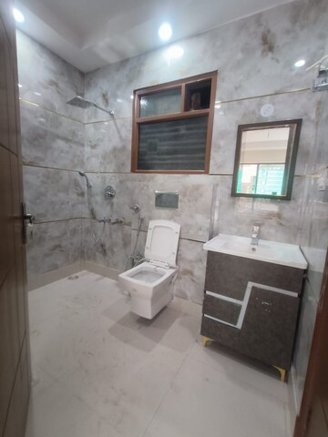 Bathroom in 3 BHK Apartment at Navbharat Apartments, Paschim Vihar – for Rent