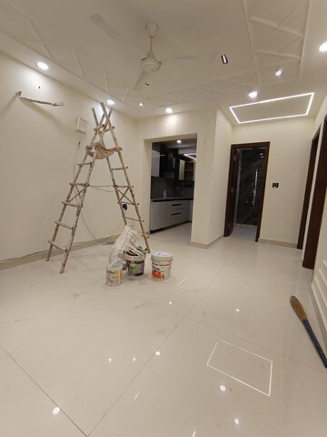 2.5 BHK Apartment For Rent in Jahaz Apartments, Paschim Vihar
