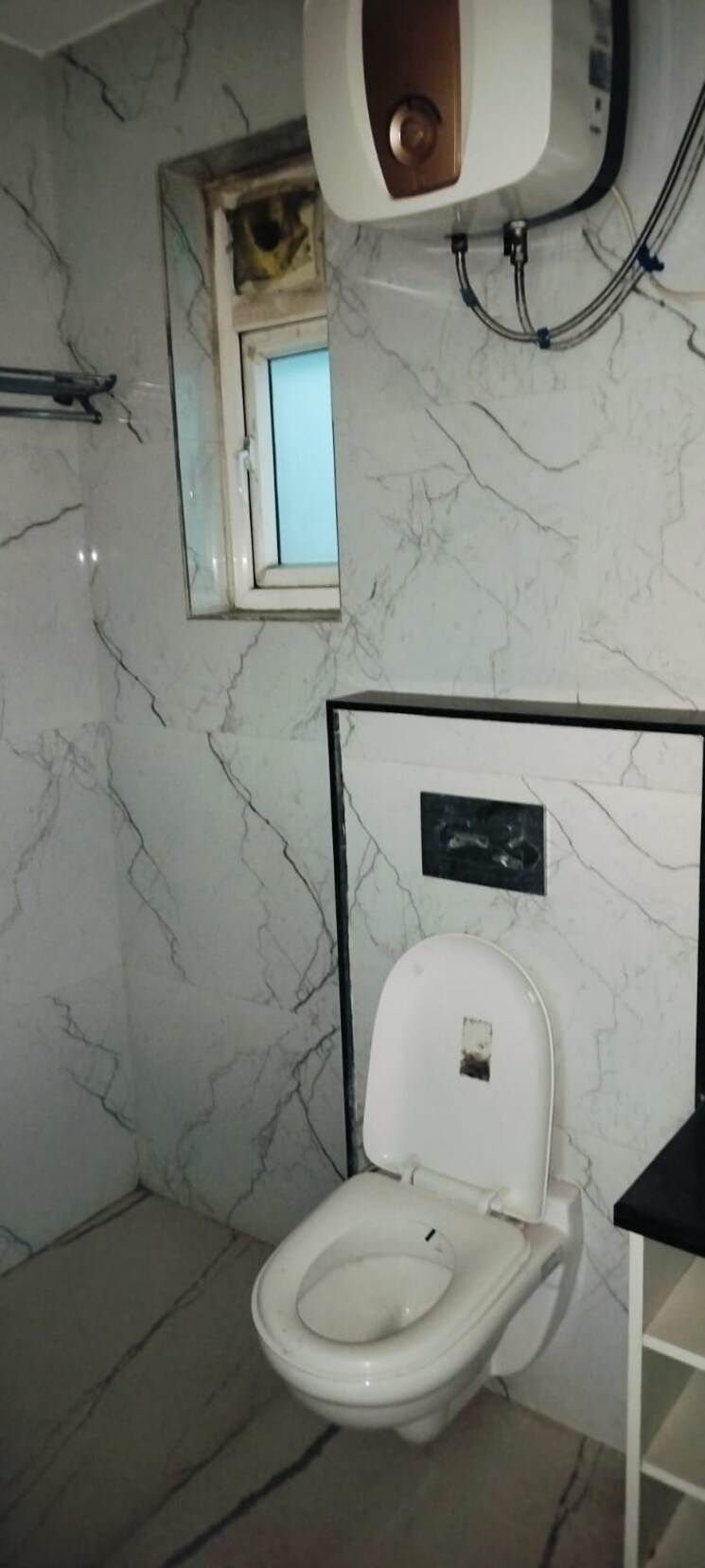 Bathroom, prachin-apartment 2.5 Bedroom 1100 Sq.Ft. Apartment In Paschim Vihar Delhi 8873462